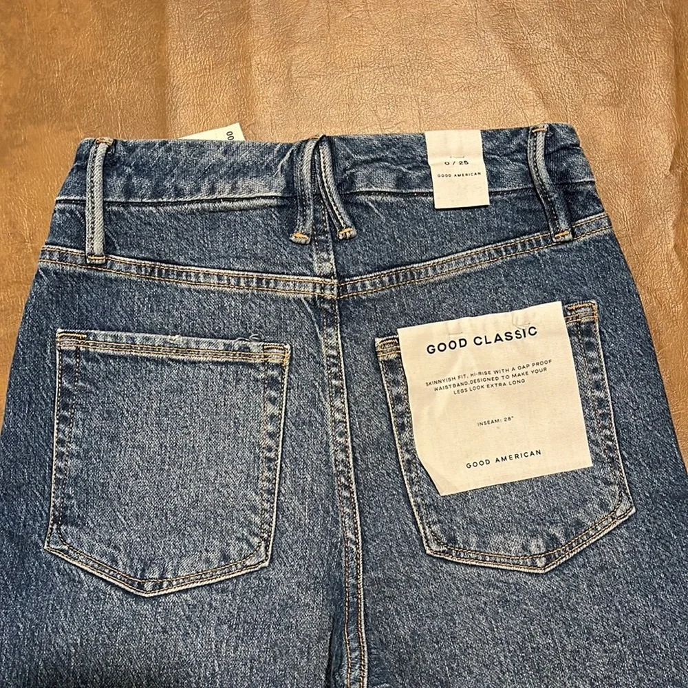 Good American Good Classic Jeans - Picture 3 of 6